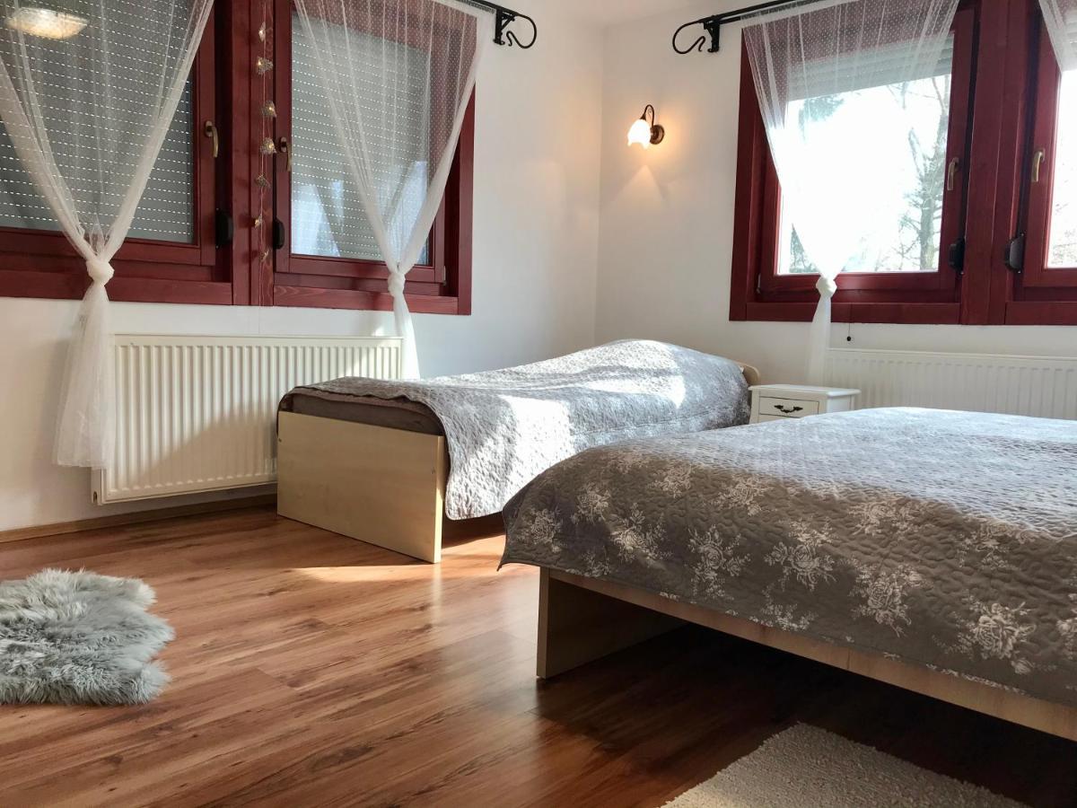Viharsarki Apartman Gyula Extérieur photo