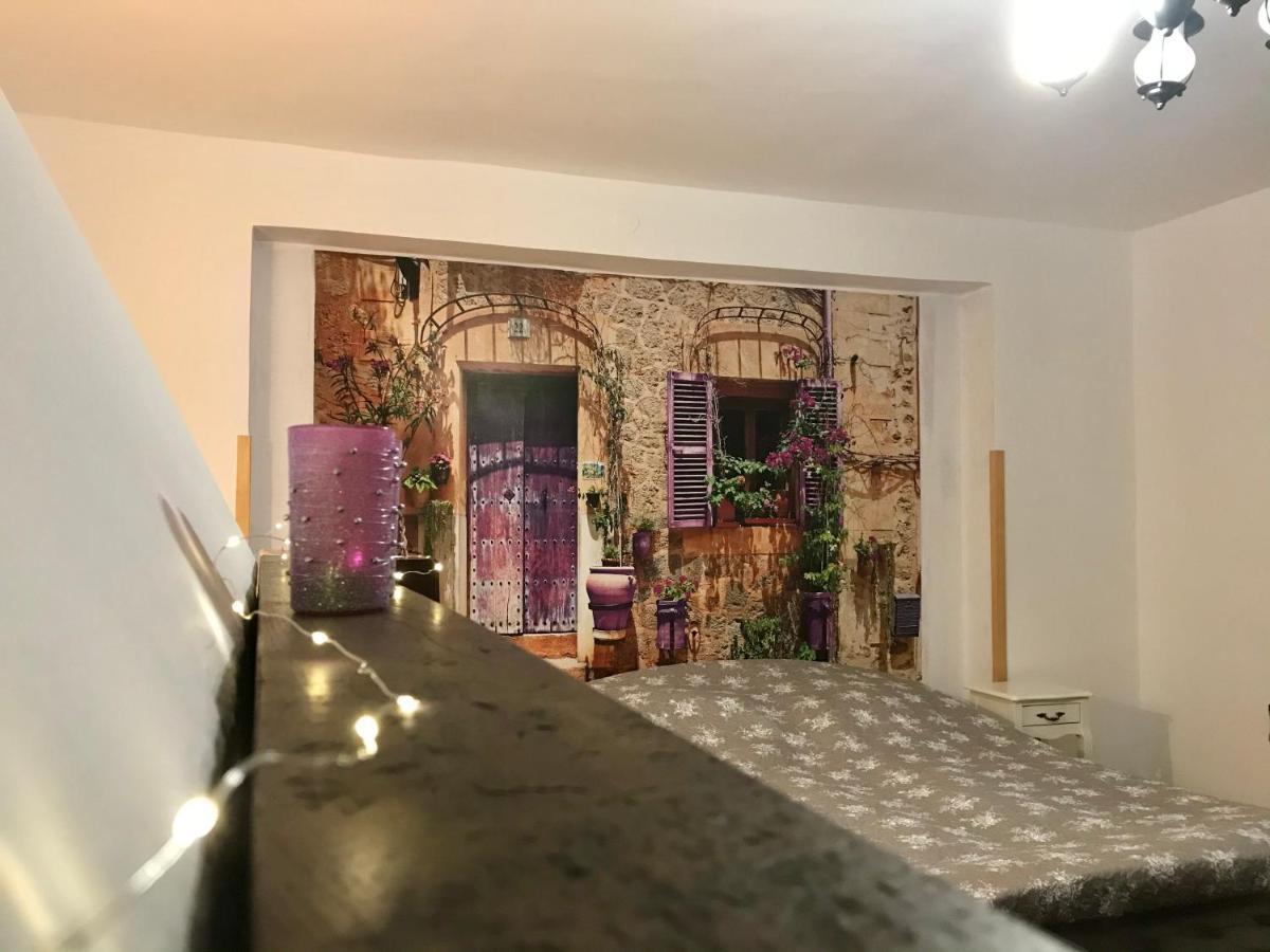 Viharsarki Apartman Gyula Extérieur photo
